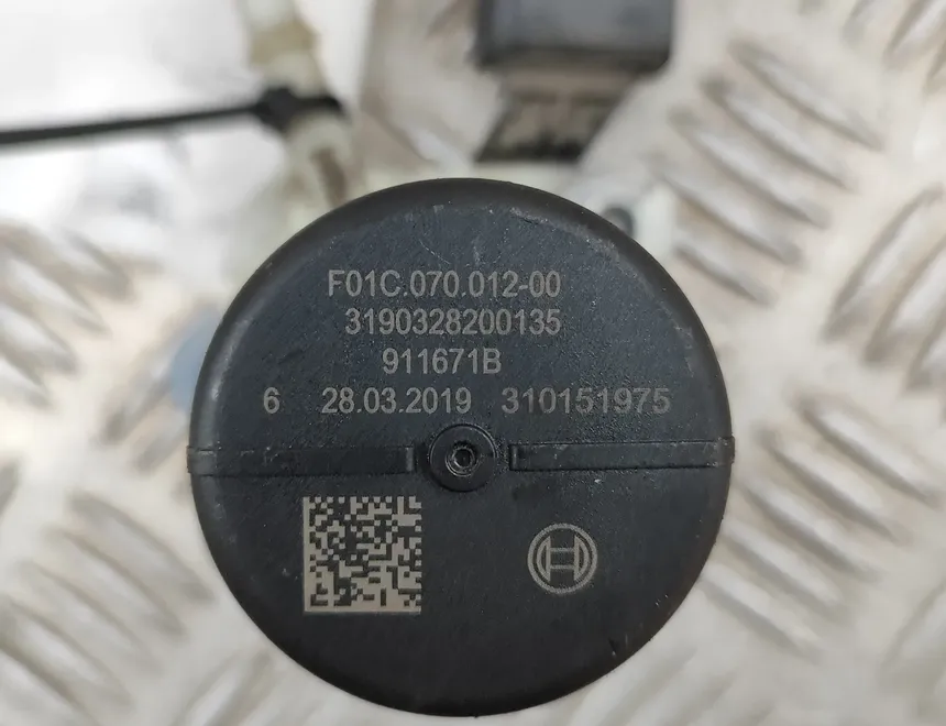 SEAT Tarraco 1 generation (2018-2023) AdBlue Pump F01C070012,F01C070012-00,911671B,F01C070013,F01C250148 23097563