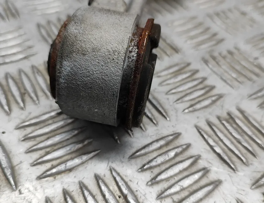 TESLA Model Y 1 generation (2020-2024) Верхний рычаг передний правый 1044326-00-J 23668195