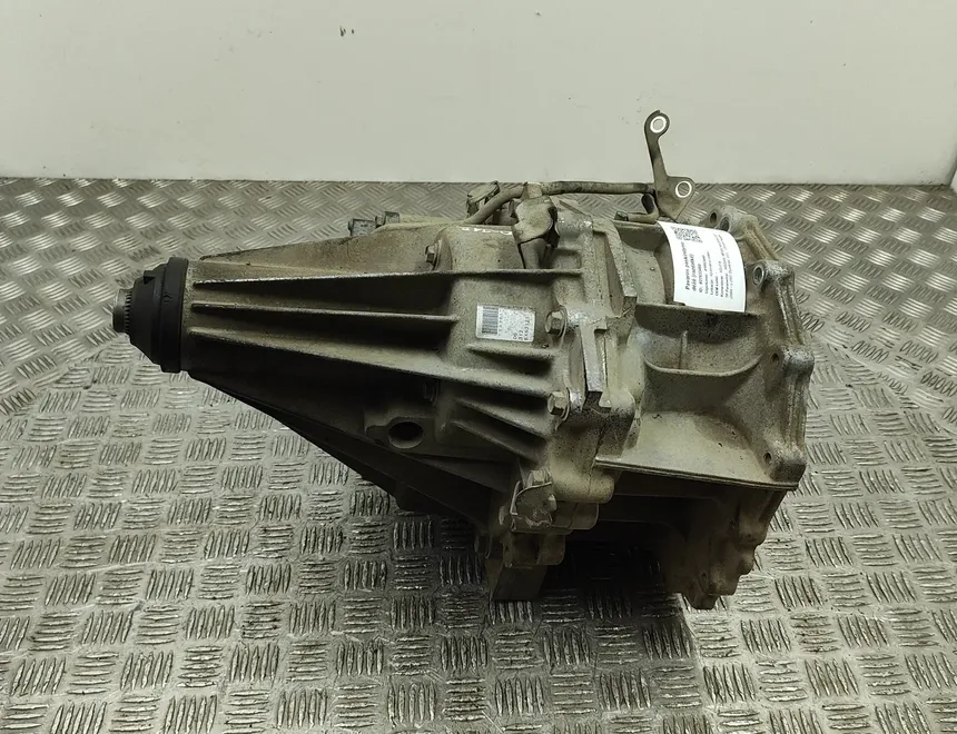 NISSAN NP300 1 generation (2008-2015) Pārnesumkārbas reduktors / razdatka 33100-EA31B 27833488