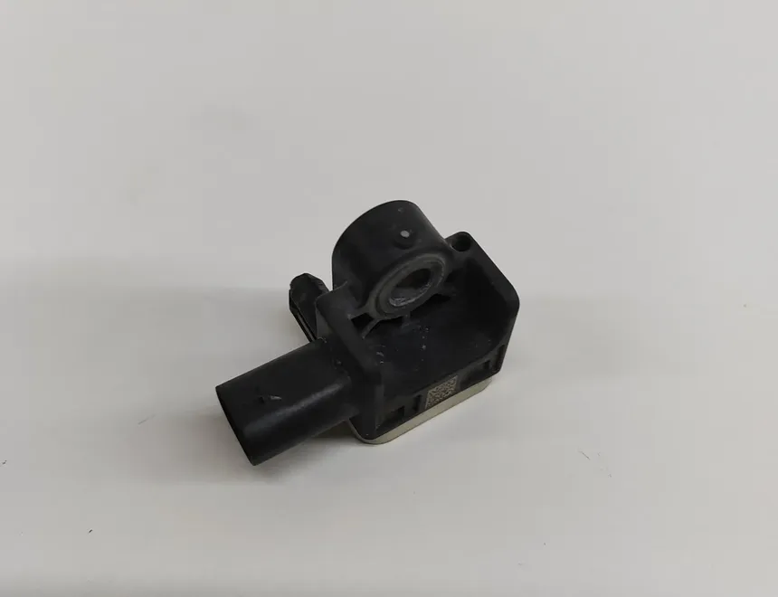 PORSCHE Panamera 971 (2016-2020) Датчик удара передний правый 971.907.651,971907651 28454325