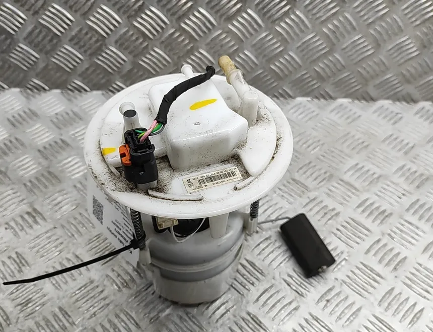 OPEL Corsa F (2019-2023) Топливный насос 100122813,9823470180 30204073