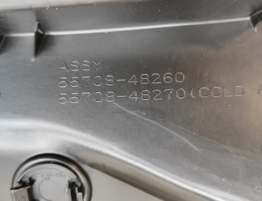 LEXUS RX 4 generation (2015-2024) Priekšējā stikla tīrītāja apdare / plastmasa 55708-48270,53808-48090,55708-48260 30617304