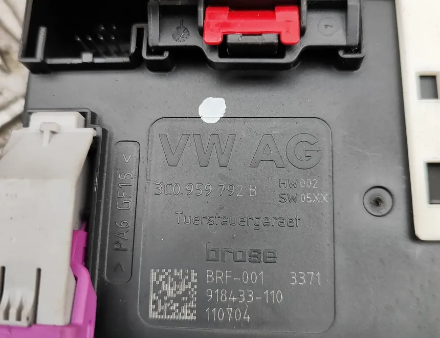 VOLKSWAGEN Jetta 6 generation (2010-2018) Стеклоподъемник передней левой двери 5C6837461E,3C0959792B 33079062