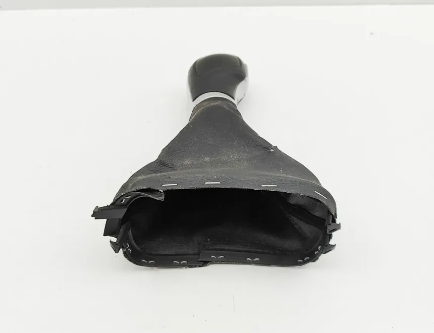 VOLKSWAGEN Jetta 6 generation (2010-2018) Ātrumu pārslēdzēja uzgalis 5C7713203H 33084590