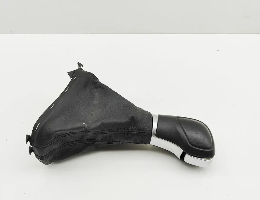 VOLKSWAGEN Jetta 6 generation (2010-2018) Ātrumu pārslēdzēja uzgalis 5C7713203H 33084590