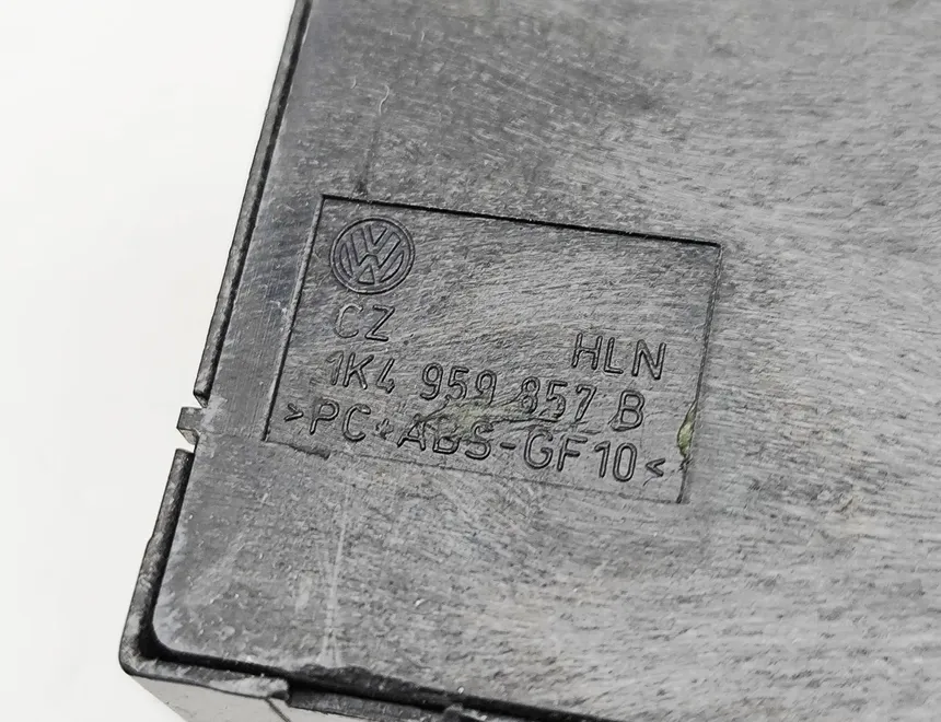 VOLKSWAGEN Jetta 6 generation (2010-2018) Priekšējo labo durvju logu pacelšanas slēdži 1K4959857B 33084597