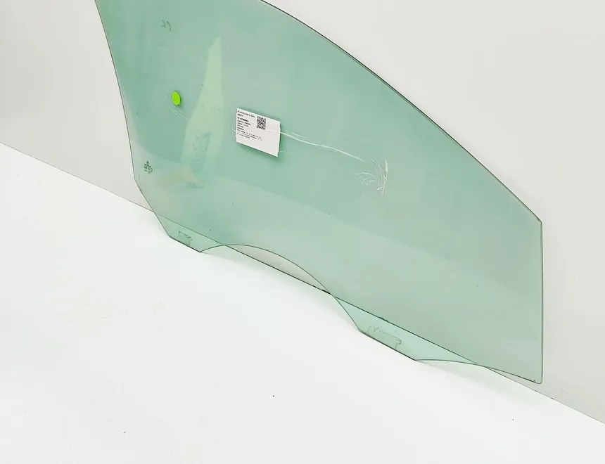 VOLKSWAGEN Jetta 6 generation (2010-2018) Priekšējo kreiso durvju stikls 5C6845201 33084683