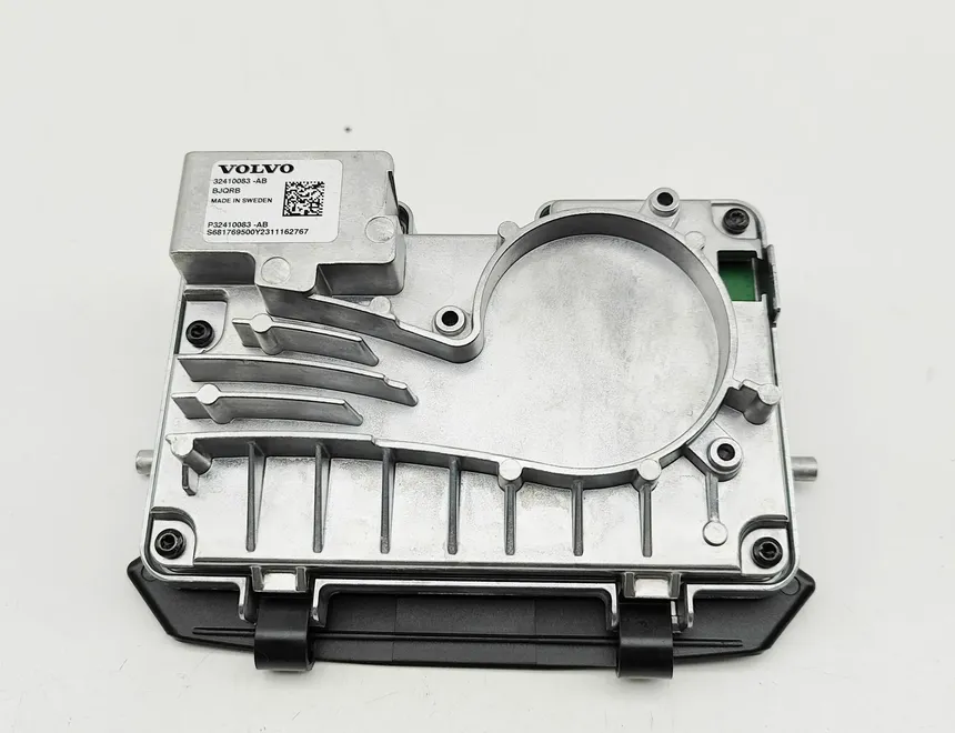 VOLVO XC40 1 generation (2017-2024) Priekšējā bufera kamera 32410083,32410083-AB,32410083AB 33090423