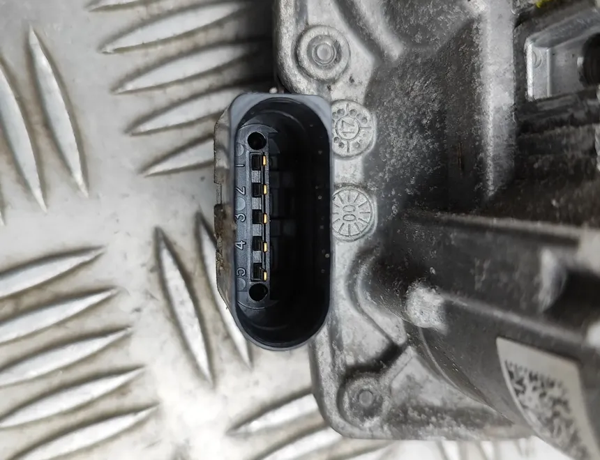 SKODA Octavia 3 generation (2013-2020) Izplūdes vārsta motorīts 5Q0253691K 33096169