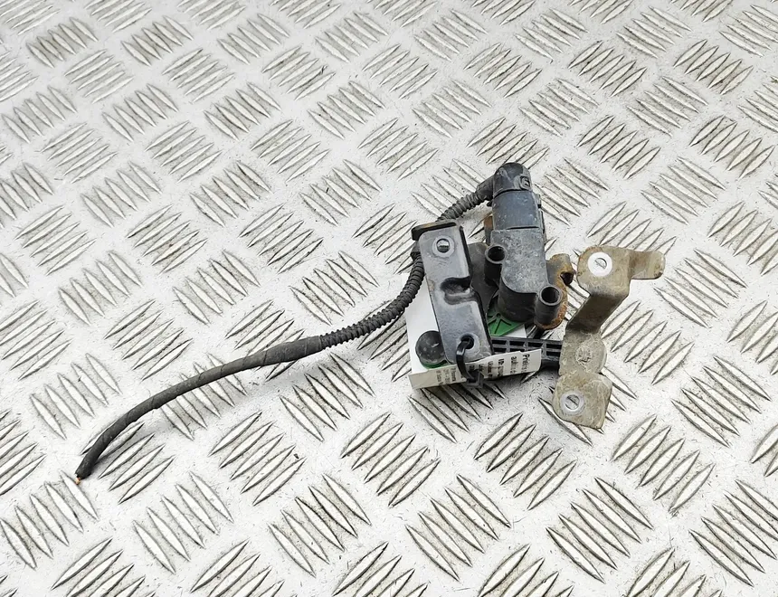 VOLKSWAGEN Passat B8 (2014-2023) Priekšējais labais līmeņa sensors 5Q0907503 33104628