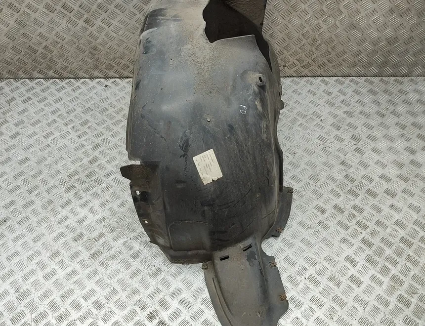 VOLKSWAGEN Jetta 6 generation (2010-2018) Передний правый подкрылок 5C6805912P 33120327