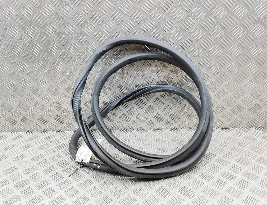 MERCEDES-BENZ GLA-Class H247 (2019-2024) Передняя левая дверь A2476921000 33139250