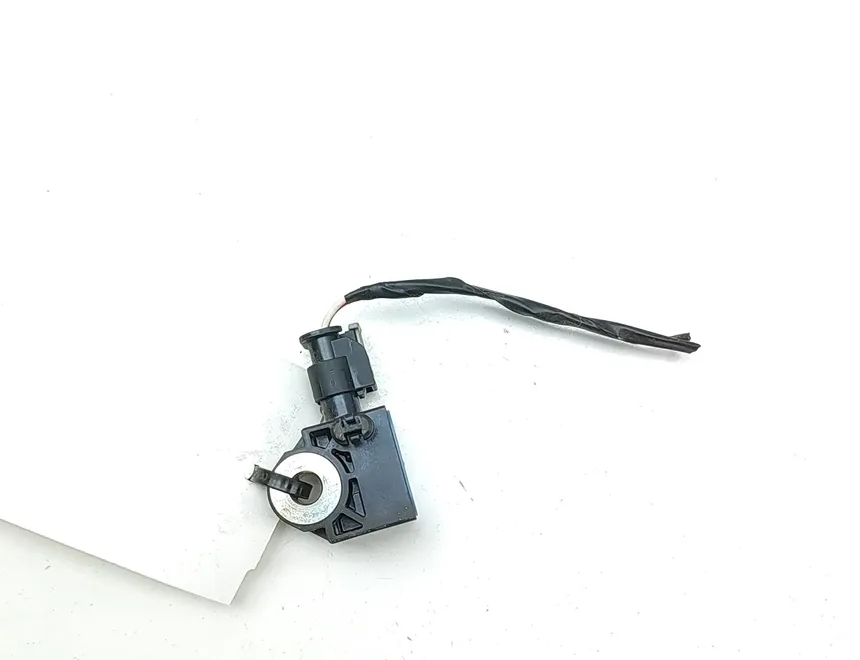 ISUZU D-Max 2 generation (2016-2024) Датчик удара передний правый 8983475161 33362866