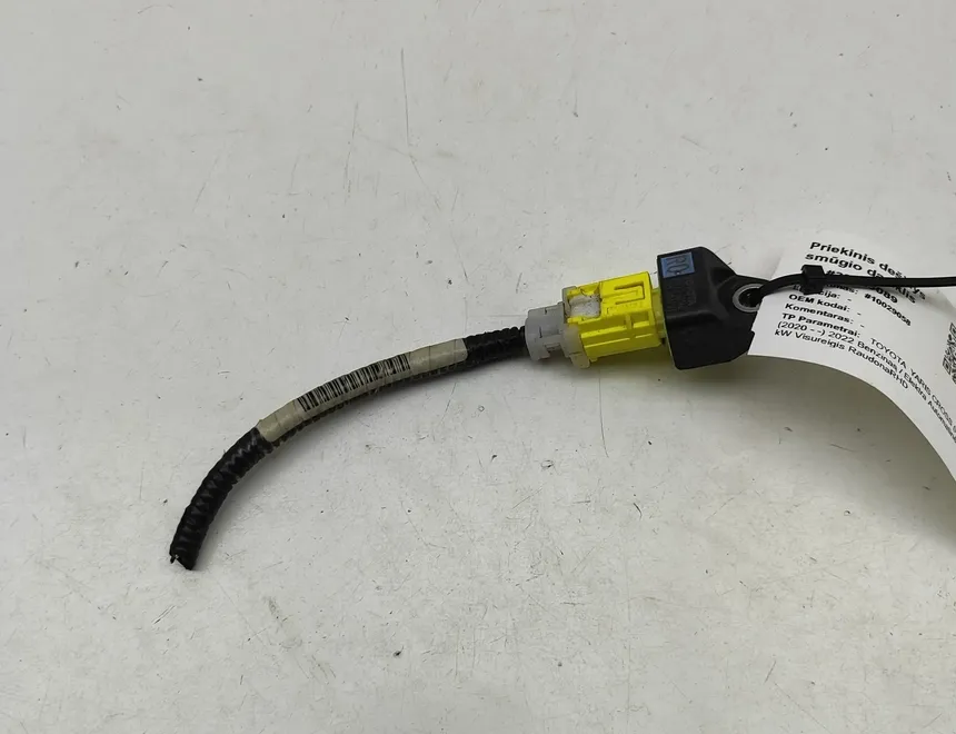 TOYOTA Yaris Cross 1 generation (2020-2023) Датчик удара передний правый 89173-0D160 33435089