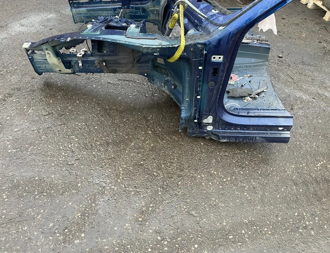 PORSCHE Taycan 1 generation (2019-2023) Четверть передняя левая 33519258