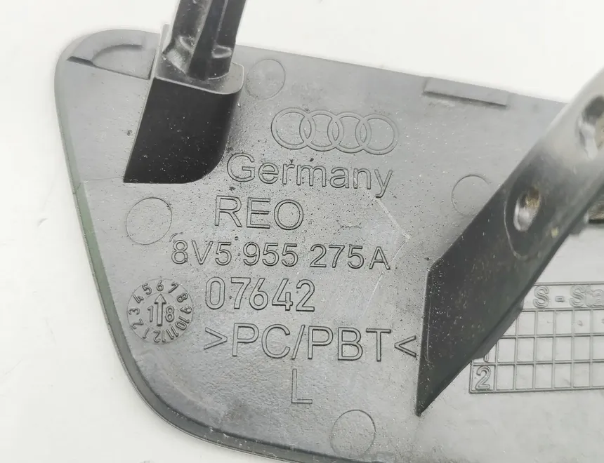 AUDI A3 8V (2012-2020) Left Side Headlamp Washer Cover Cap 8V5955275A 33520511
