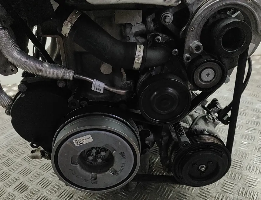 MINI Cooper F56 (2013-2020) Dzinējs B38A15A 33523329