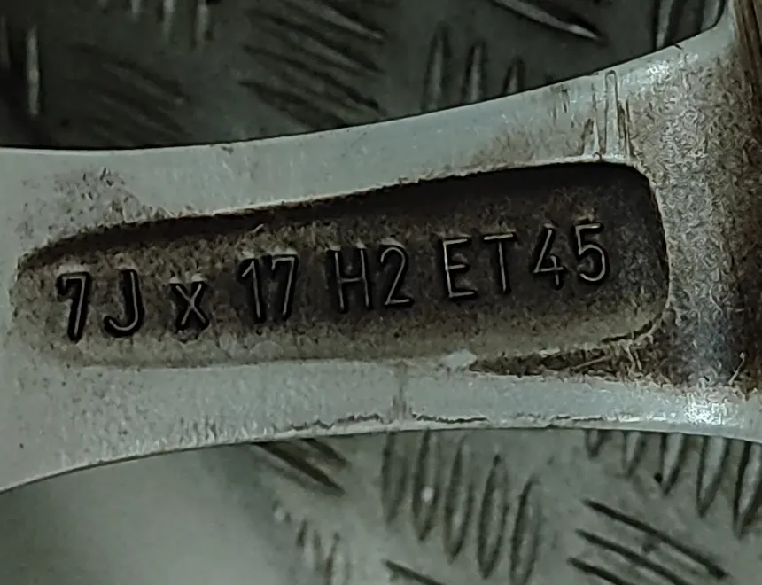 SKODA Yeti 1 generation (2009-2018) Колесо 5L0601025 33589029