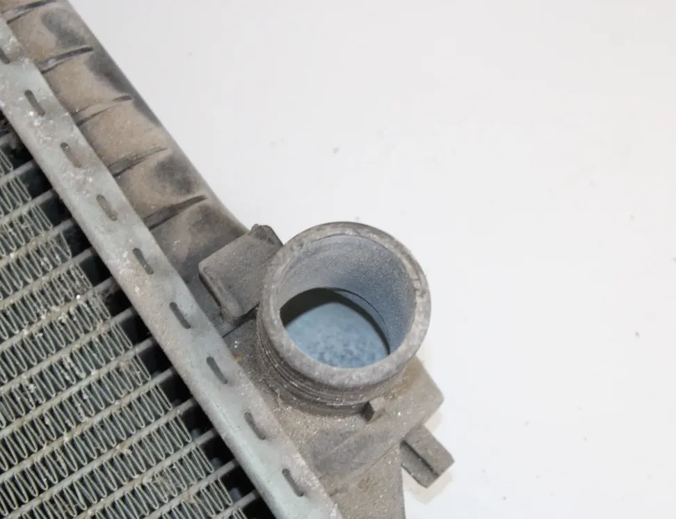 BMW 3 Series E30 (1982-1994) Охлаждающий радиатор 1712850,1707922 33589923