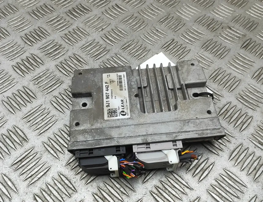 PORSCHE Taycan 1 generation (2019-2023) Gateway блок 9J1907442F 33593055