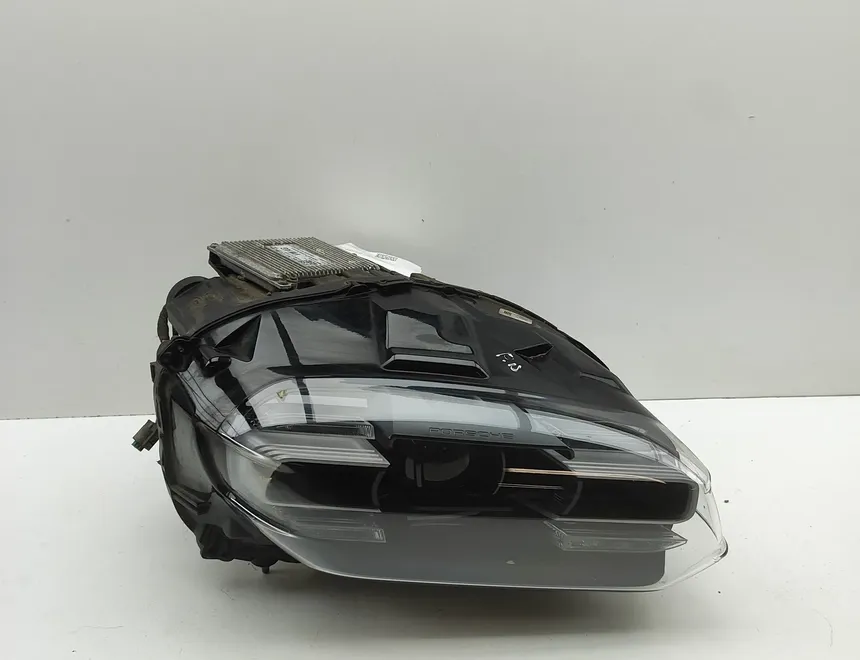 PORSCHE Taycan 1 generation (2019-2023) Фара передняя правая 9J1941034H 33596453