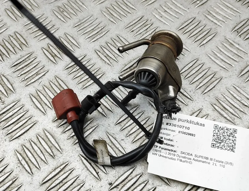 SKODA Superb 3 generation (2015-2023) AdBlue inžektori 04L131113P,0444025042 33610710