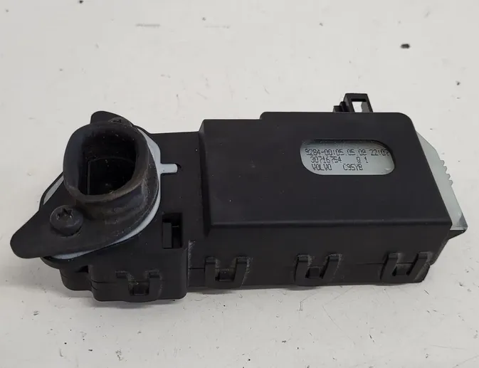 VOLVO V50 1 generation (2003-2012) Degvielas tvertnes vāciņa bloķēšana 30716754 30082164