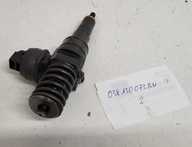 VOLKSWAGEN Touran 1 generation (2003-2015) Degvielas sprausla 038130073BN 33442613