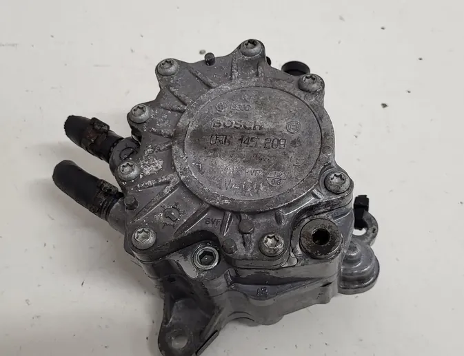 VOLKSWAGEN Touran 1 generation (2003-2015) Vakuuma sūknis 03G145209 33448071