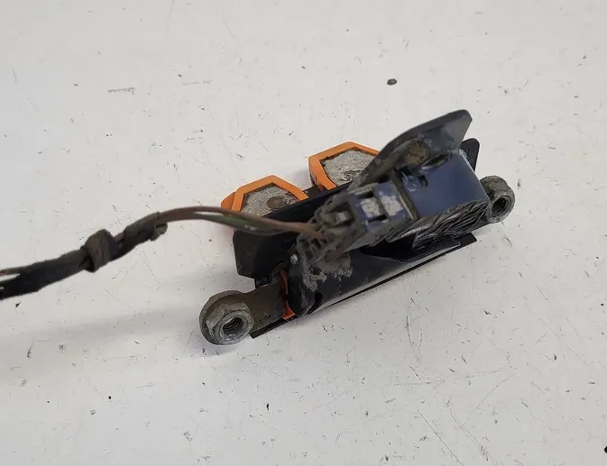 SKODA Fabia 6Y (1999-2007) Aizmugurējā bagāžnieka slēdzene 34219621