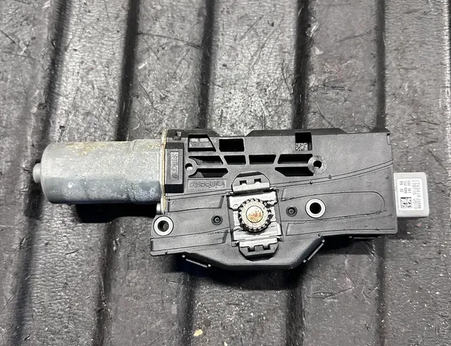 LAND ROVER Discovery 5 generation (2016-2024) Lūkas motors 1743415A,JY3253508BA,00338044,1731171,1743418JLC06 33492464