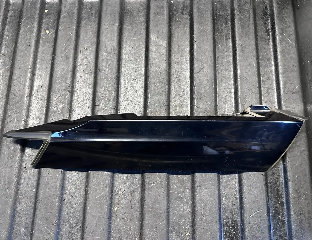 LAND ROVER Discovery 5 generation (2016-2024) Rear Left Pillar Trim HY3229149,HY3229149AE 33493516