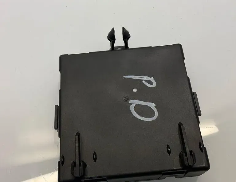 MERCEDES-BENZ C-Class W204/S204/C204 (2004-2015) Блок управления дверей задние правые A2129004302 33343367