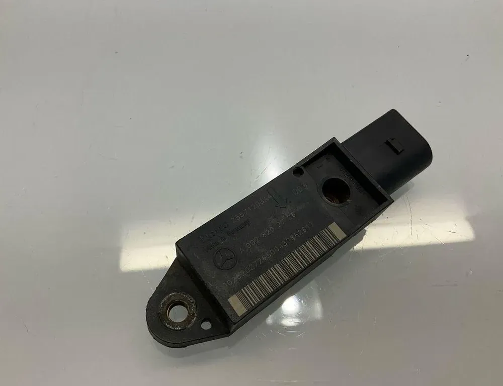 MERCEDES-BENZ E-Class W211/S211 (2002-2009) Priekšējais labais trieciena sensors A0028202726,25571203A4 33344331