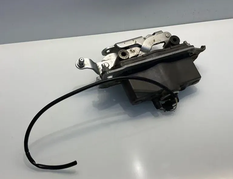 MERCEDES-BENZ E-Class W211/S211 (2002-2009) Петля капота 33405085