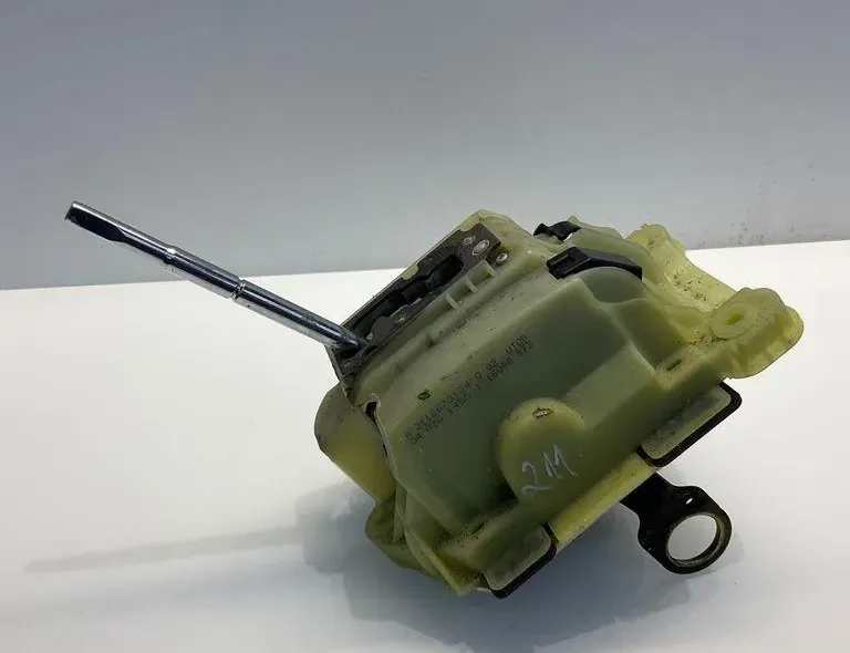 MERCEDES-BENZ E-Class W211/S211 (2002-2009) Кулиса A2112673124 33405924