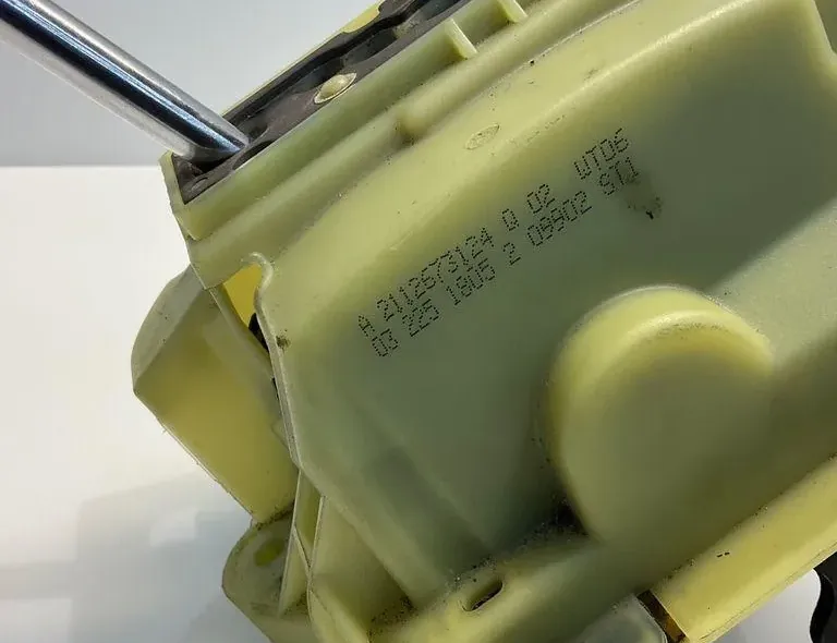 MERCEDES-BENZ E-Class W211/S211 (2002-2009) Кулиса A2112673124 33405925