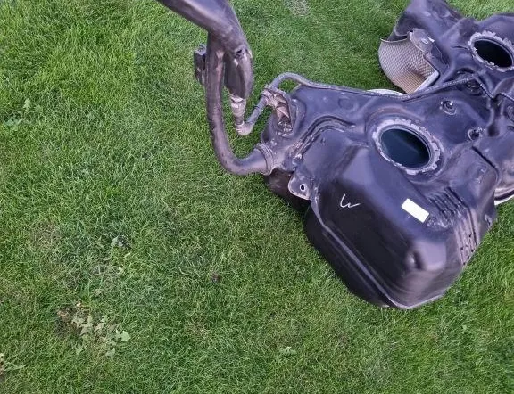 VOLKSWAGEN Tiguan 1 generation (2007-2017) Fuel Tank 5N0201085K 34327307