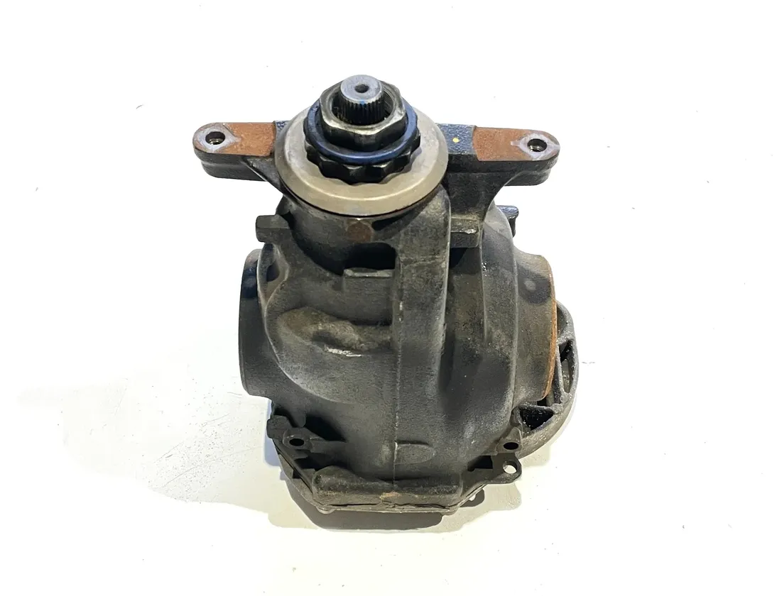 BMW X5 F15 (2013-2018) Aizmugurējais reduktors 7636996,3.15 33566500