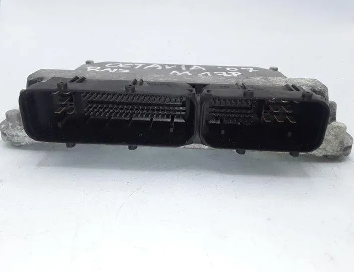 SKODA Octavia 2 generation (2004-2013) Motora vadības bloks 5WP40274,06A906033FB 25480497