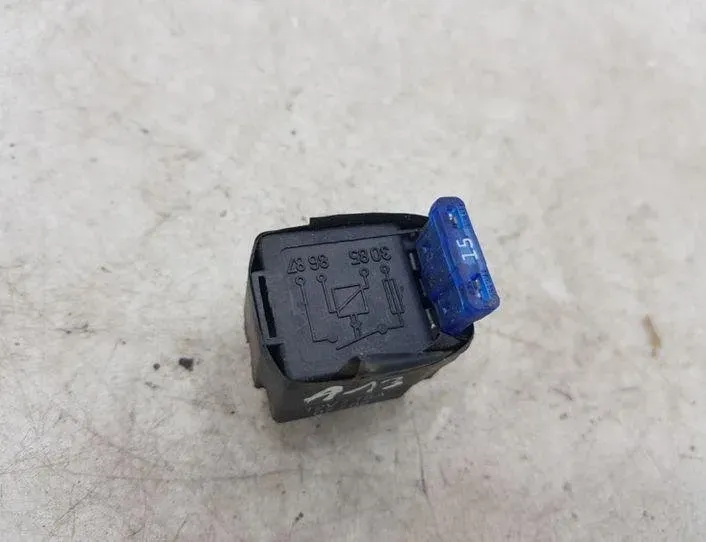 NISSAN X-Trail T30 (2001-2007) Relejs 12V15A,30858687 25486231