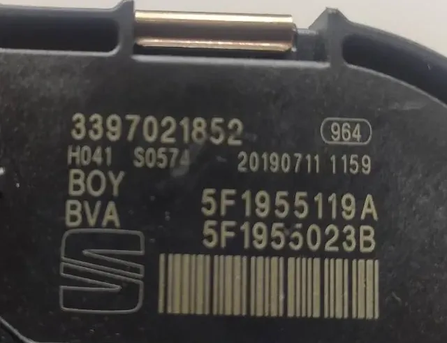 SEAT Leon 3 generation (2012-2020) Двигатель стеклоочистителей 5F1955023B,3397021852 33111279