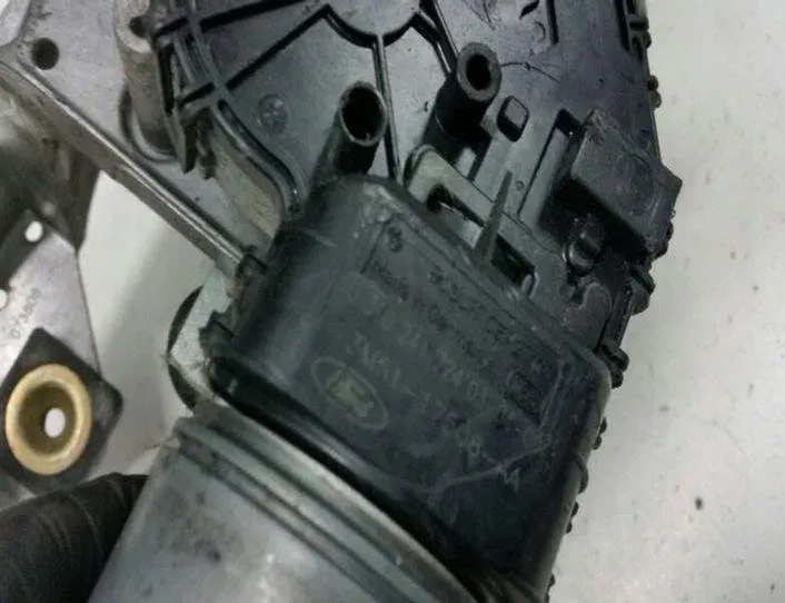 FORD C-Max 1 generation (2003-2010) Front Windshield Wiper Mechanism 0390241724 27205811