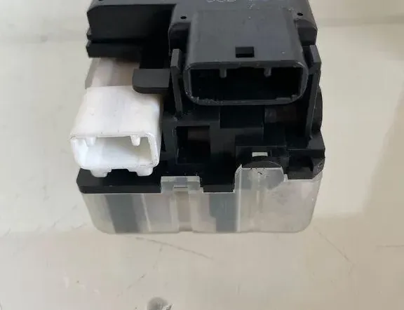 TOYOTA Corolla Verso 1 generation (2001-2009) Aizdedzes atslēga 626399000 33210665