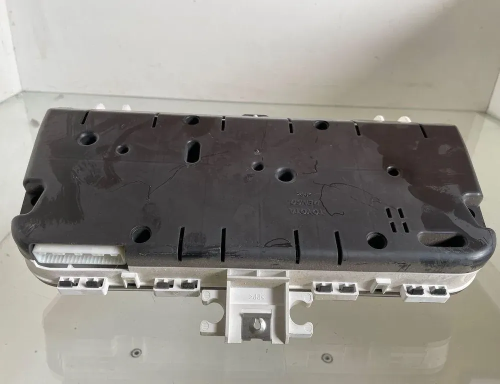 TOYOTA Corolla Verso 1 generation (2001-2009) Instrumentu panelis/spidometrs 838000F091 33210915