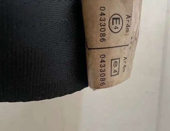 TOYOTA Corolla Verso 1 generation (2001-2009) Rear Left Seatbelt 0433086 33210926