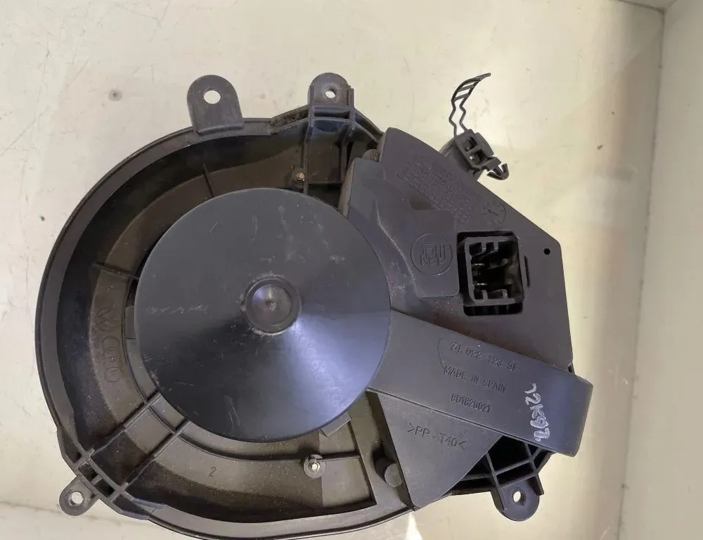 VOLKSWAGEN Passat B7 (2010-2015) Печка салона 8D1820021,8D1820021B 33212208