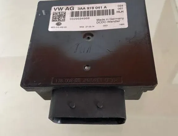 VOLKSWAGEN Touran 1 generation (2003-2015) Jaudas sadales kaste 3AA919041A,8ES01045220 33212939