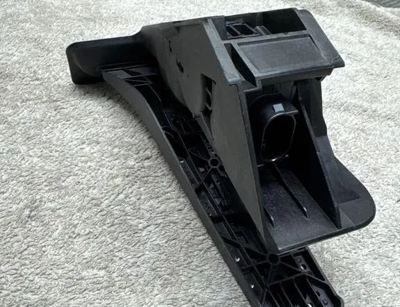 BMW X5 G05/G18 (2018-2024) Akseleratora / gāzes pedālis 12037313,6889820 33502372