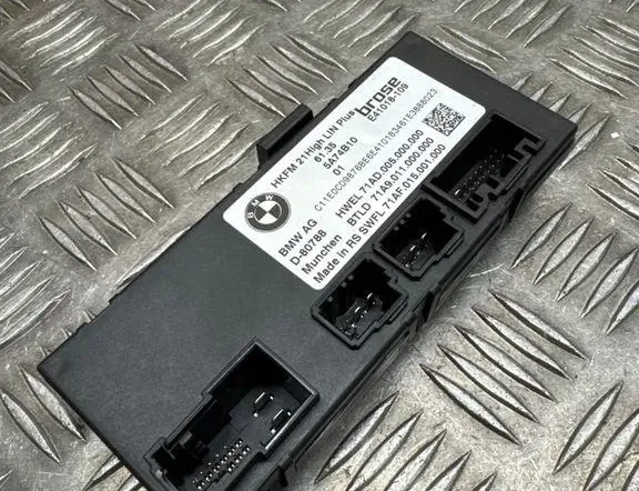 BMW X7 G07 (2018-2024) Bootlid Control Unit 5A74B10 33533826